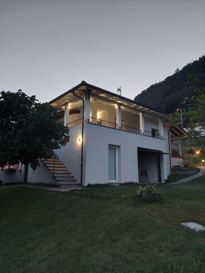 Casa Vacanze Perla Del Lago Domaso Exteriör bild